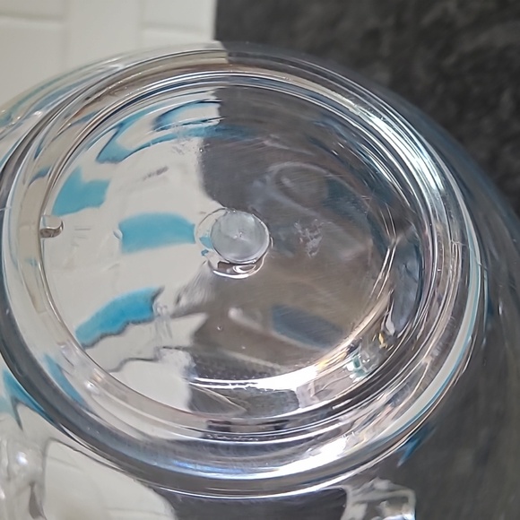 Acrylic Drink Pitcher - Blue Fish Design - Picture 9 of 9